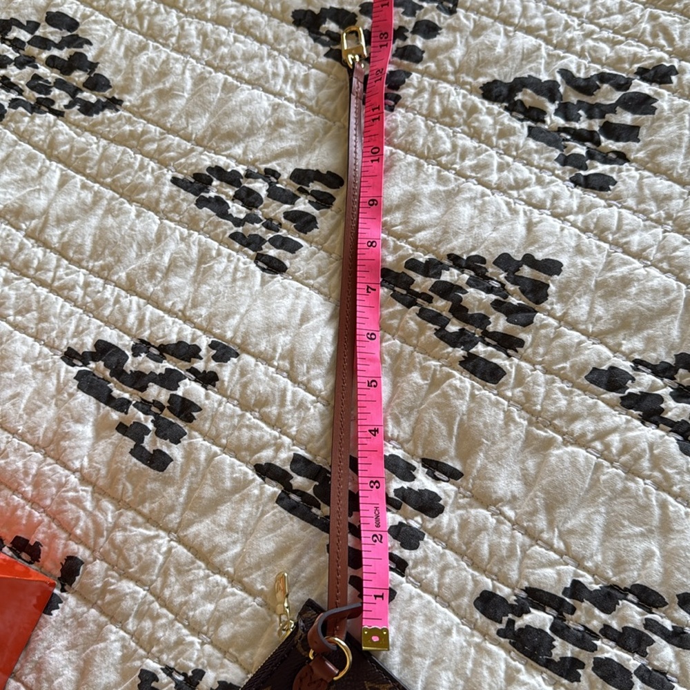 Louis Vuitton Monogram Pochette/wristlet NWOT - Picture 13 of 14